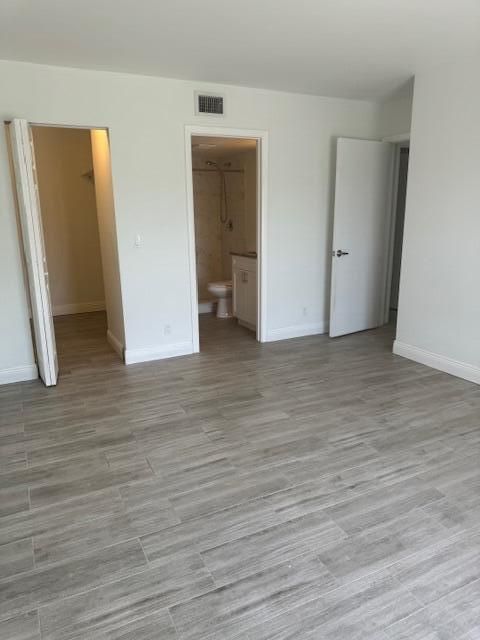 Active With Contract: $2,200 (2 beds, 2 baths, 1111 Square Feet)