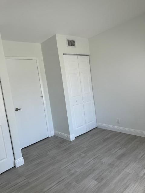 Active With Contract: $2,200 (2 beds, 2 baths, 1111 Square Feet)