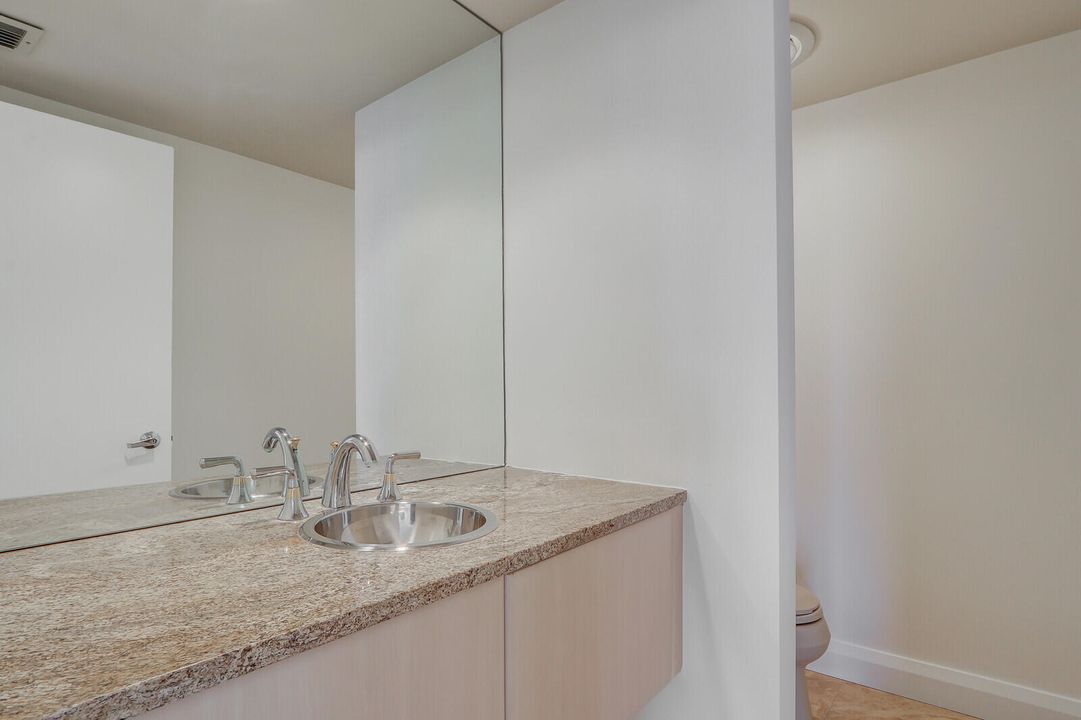 For Sale: $1,200,000 (2 beds, 2 baths, 2646 Square Feet)