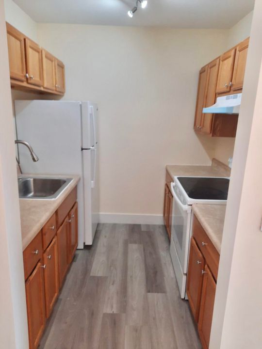 Recently Rented: $1,550 (1 beds, 1 baths, 614 Square Feet)