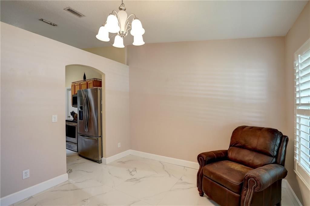 For Sale: $360,000 (3 beds, 2 baths, 1727 Square Feet)