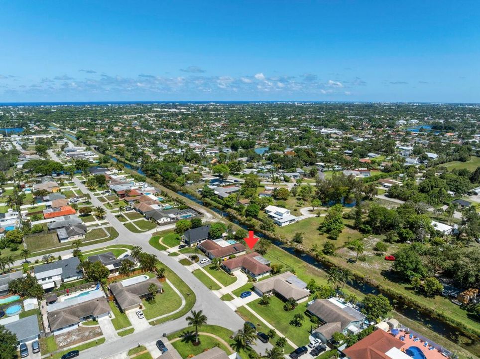 Active With Contract: $549,900 (3 beds, 2 baths, 1671 Square Feet)