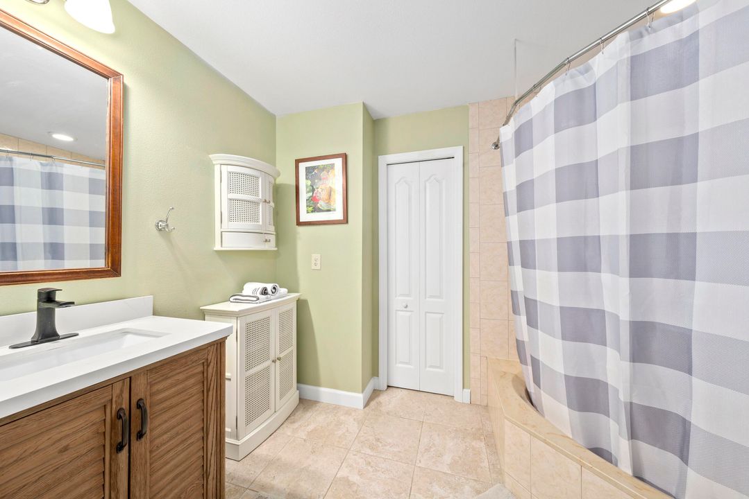 For Sale: $310,000 (2 beds, 2 baths, 1451 Square Feet)