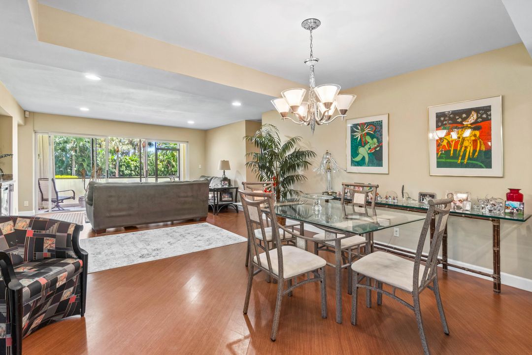 For Sale: $295,000 (3 beds, 2 baths, 1377 Square Feet)