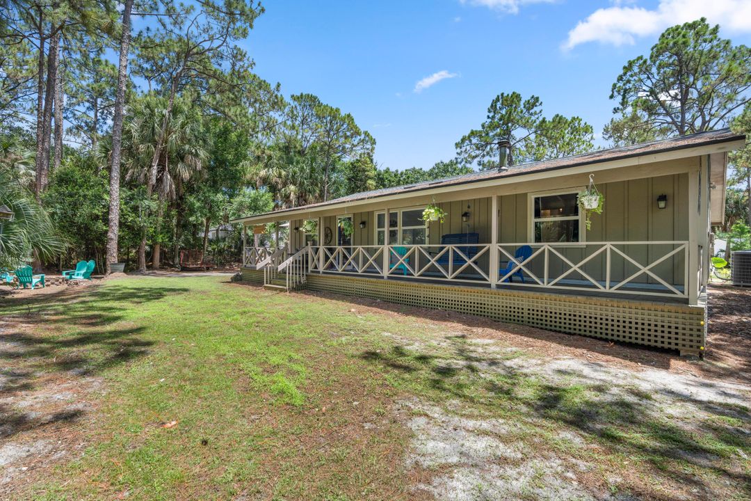 For Sale: $750,000 (3 beds, 2 baths, 1601 Square Feet)