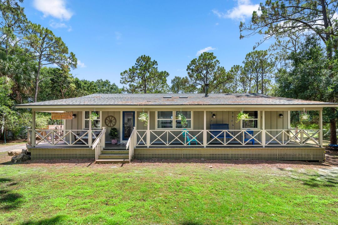 For Sale: $750,000 (3 beds, 2 baths, 1601 Square Feet)