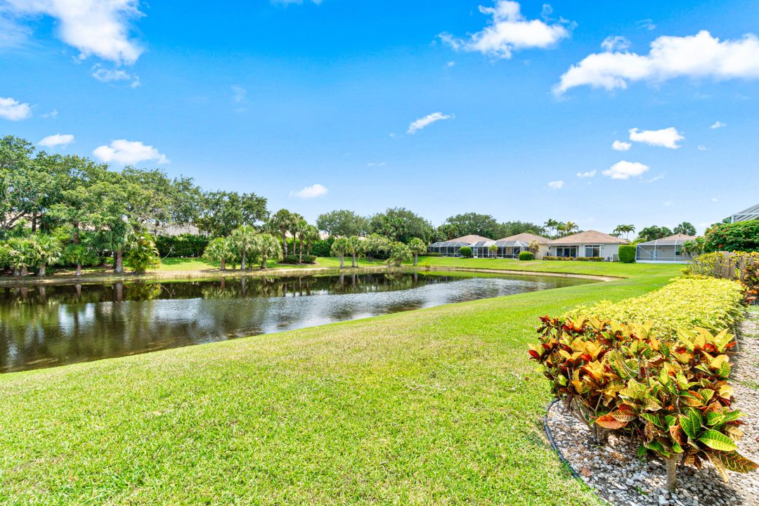 Active With Contract: $625,000 (3 beds, 2 baths, 2096 Square Feet)