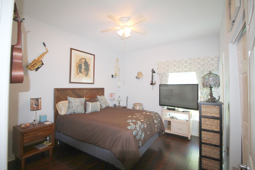 For Rent: $2,000 (2 beds, 2 baths, 1330 Square Feet)