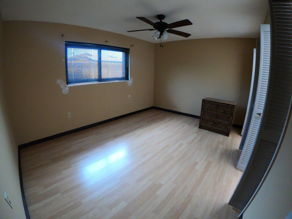 For Sale: $449,900 (3 beds, 2 baths, 2092 Square Feet)