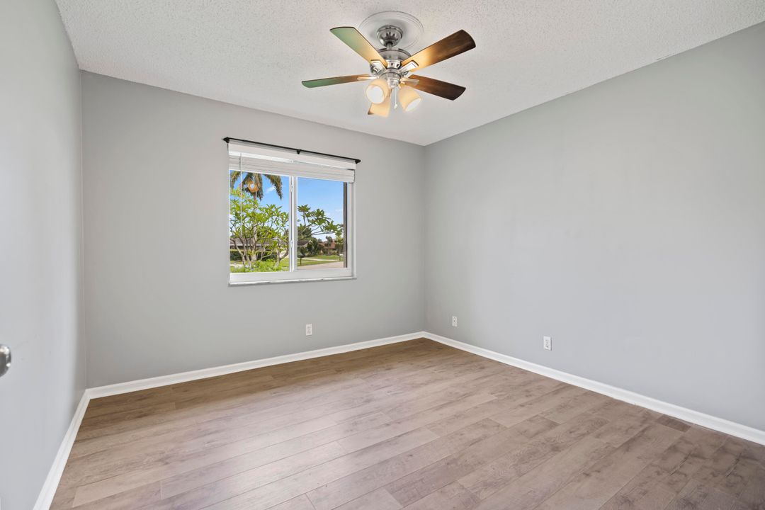 Active With Contract: $3,400 (3 beds, 2 baths, 1460 Square Feet)