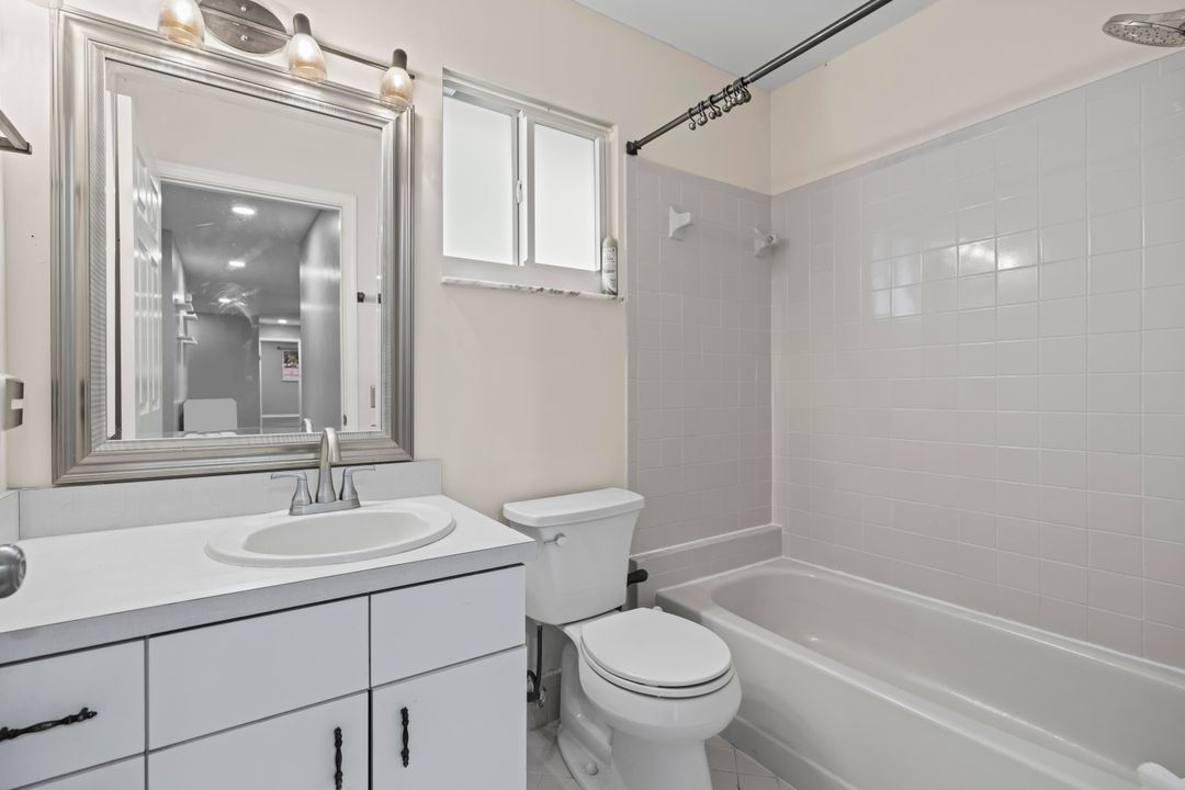 Active With Contract: $3,400 (3 beds, 2 baths, 1460 Square Feet)