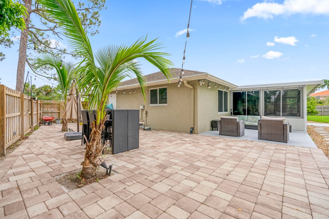 Active With Contract: $3,400 (3 beds, 2 baths, 1460 Square Feet)