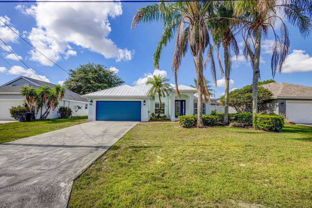 For Sale: $850,000 (3 beds, 2 baths, 2030 Square Feet)