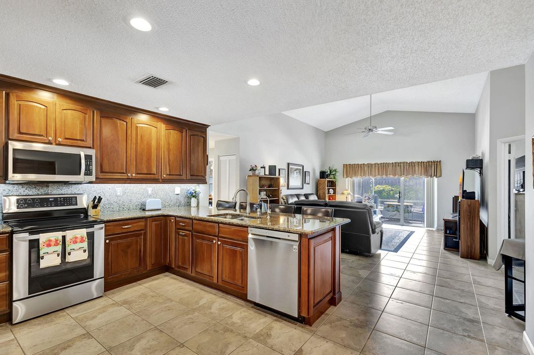 Active With Contract: $569,000 (3 beds, 2 baths, 2058 Square Feet)