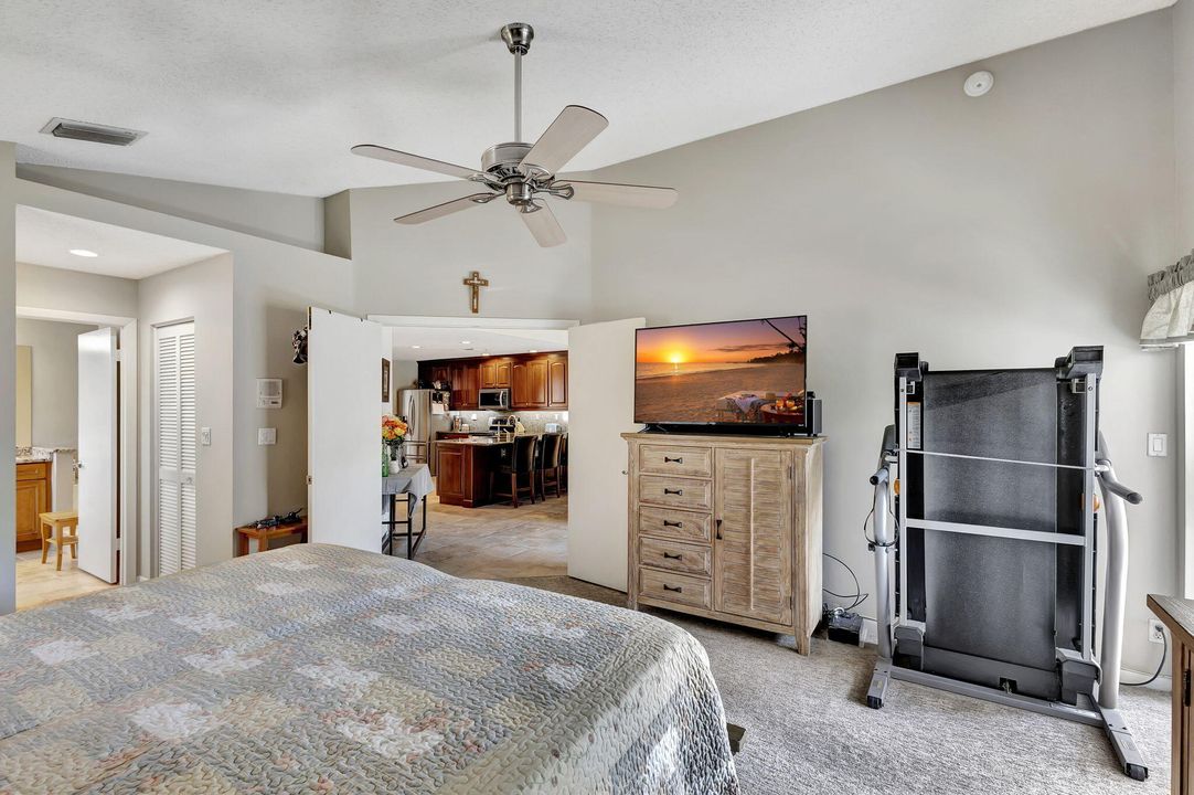 Active With Contract: $569,000 (3 beds, 2 baths, 2058 Square Feet)