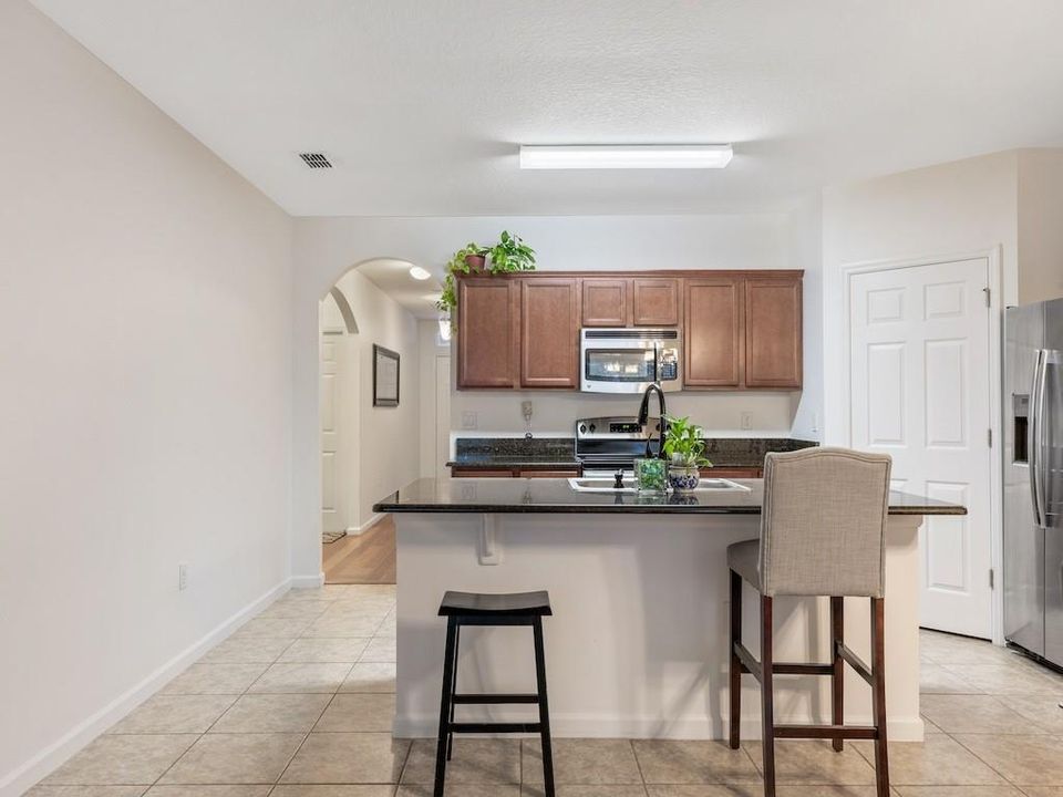 For Sale: $389,900 (4 beds, 2 baths, 1851 Square Feet)