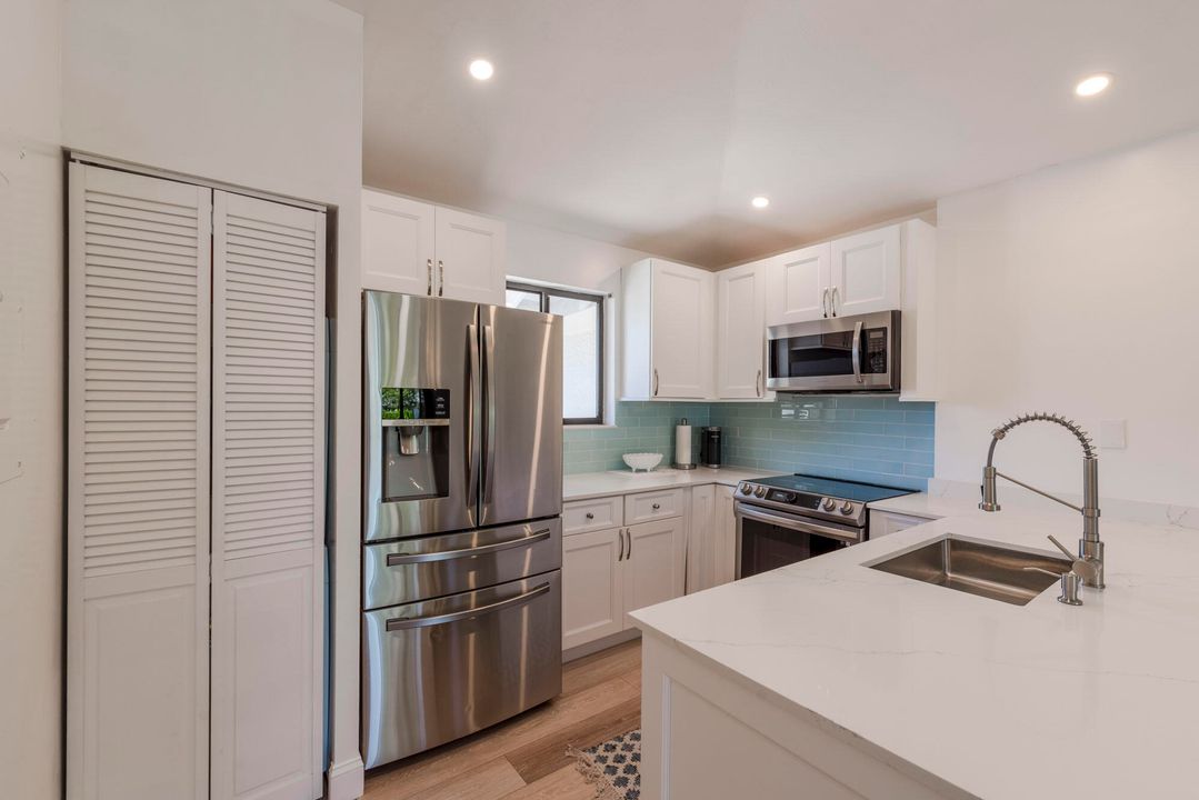 For Sale: $509,900 (2 beds, 2 baths, 1135 Square Feet)