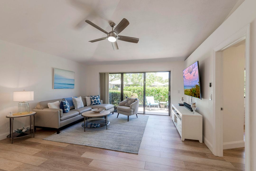 For Sale: $509,900 (2 beds, 2 baths, 1135 Square Feet)