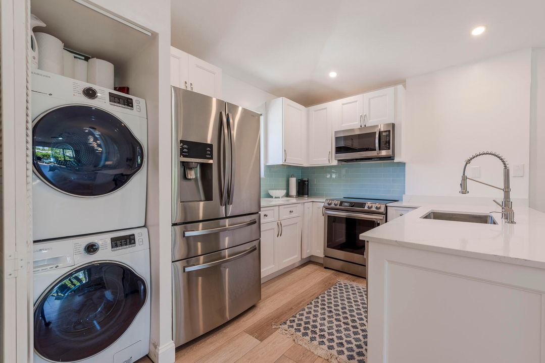 For Sale: $509,900 (2 beds, 2 baths, 1135 Square Feet)