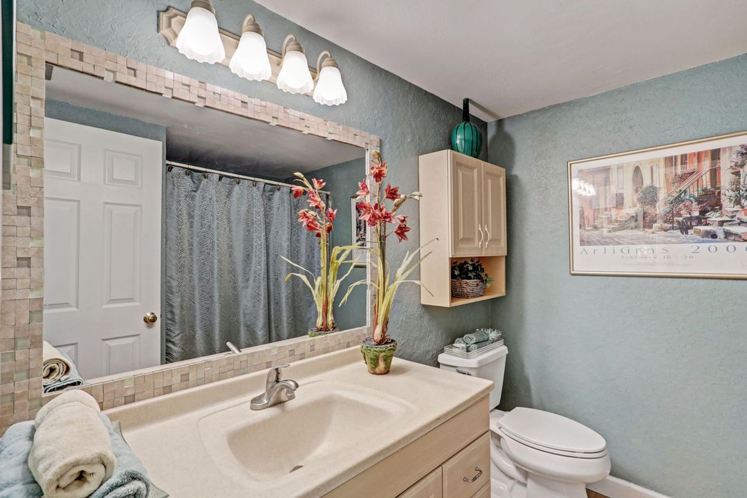 For Sale: $295,900 (2 beds, 2 baths, 1158 Square Feet)