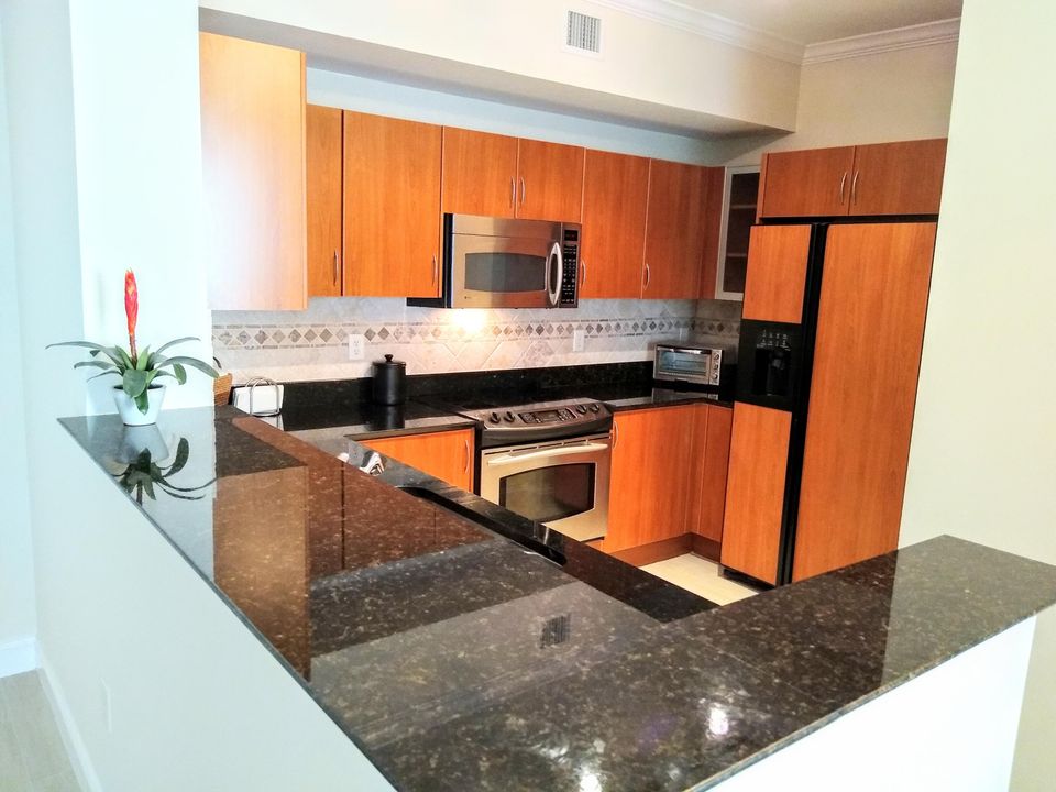 For Rent: $3,500 (3 beds, 2 baths, 1510 Square Feet)