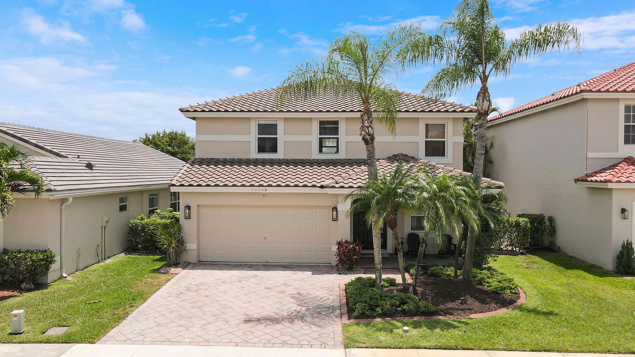Active With Contract: $699,900 (4 beds, 2 baths, 1985 Square Feet)
