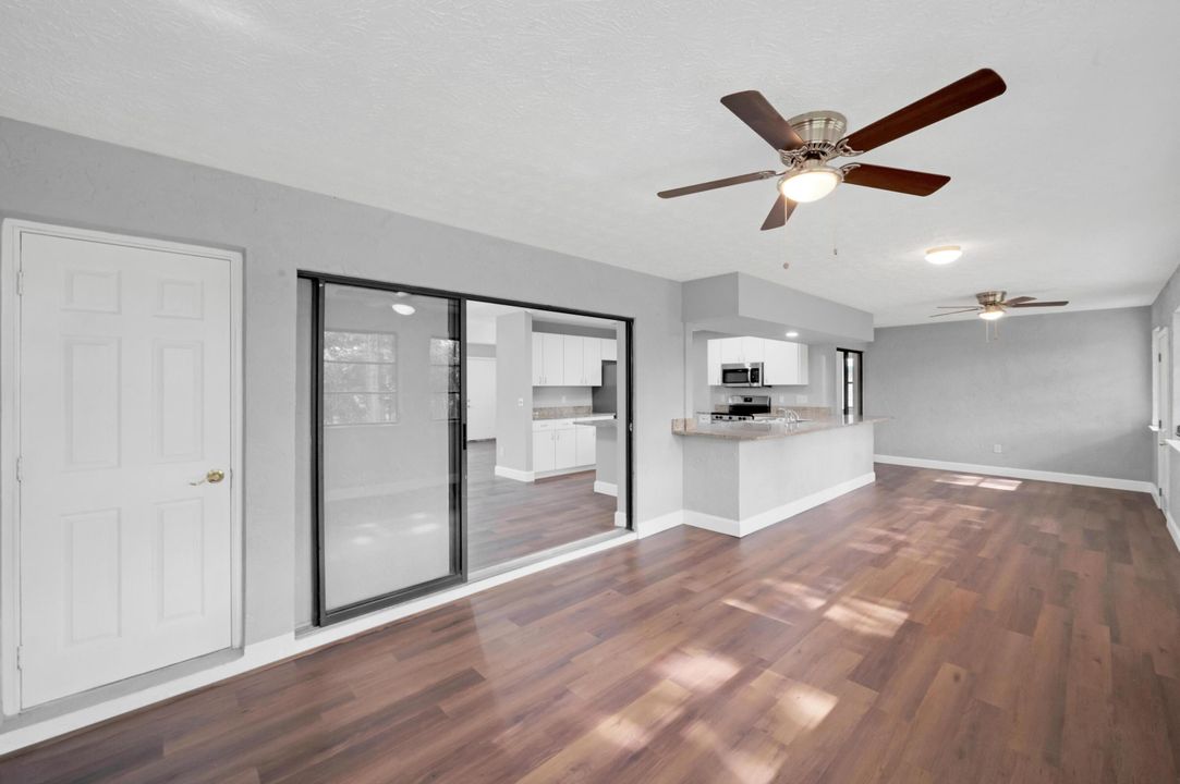 Active With Contract: $2,600 (3 beds, 2 baths, 1574 Square Feet)