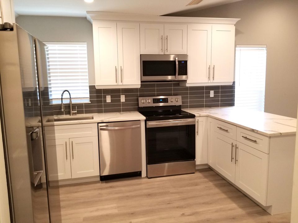 For Rent: $2,300 (2 beds, 2 baths, 1156 Square Feet)