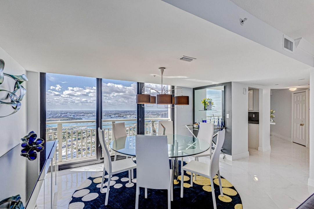 For Sale: $1,250,000 (2 beds, 2 baths, 1600 Square Feet)