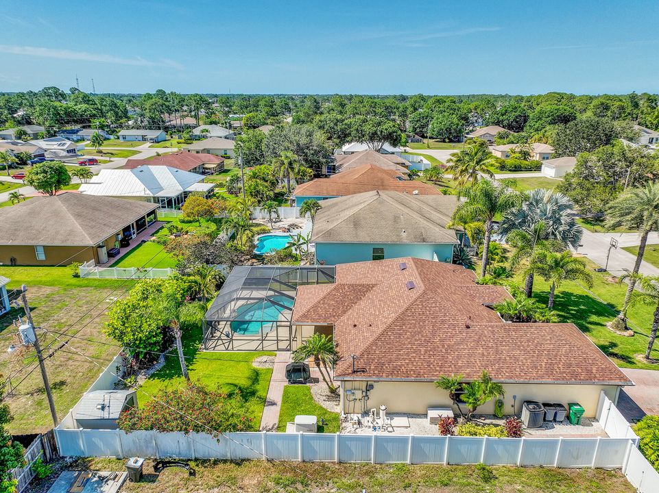 Active With Contract: $519,900 (3 beds, 2 baths, 1972 Square Feet)