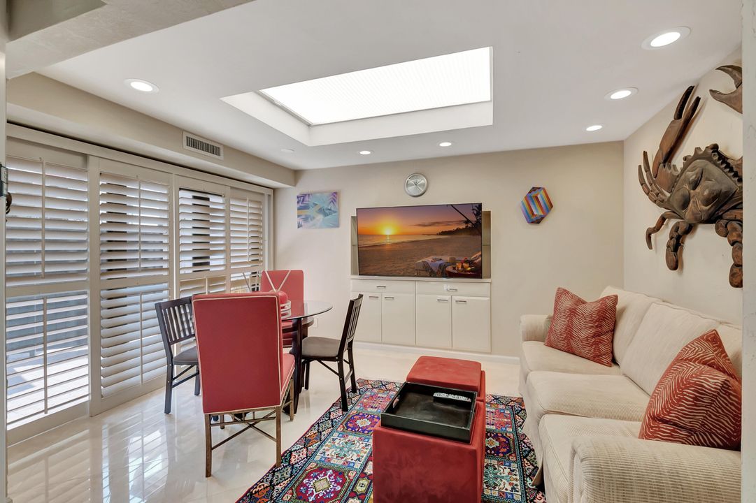 For Sale: $1,550,000 (3 beds, 2 baths, 2063 Square Feet)