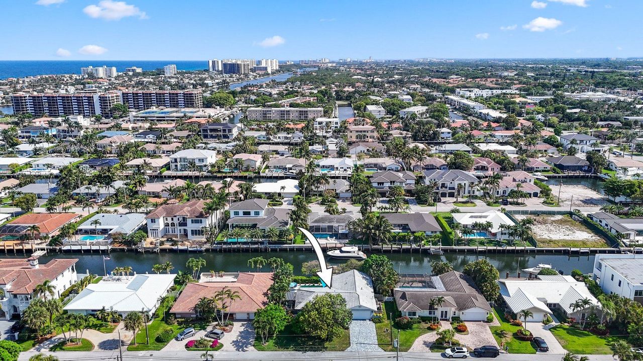 For Sale: $1,975,000 (4 beds, 2 baths, 2042 Square Feet)