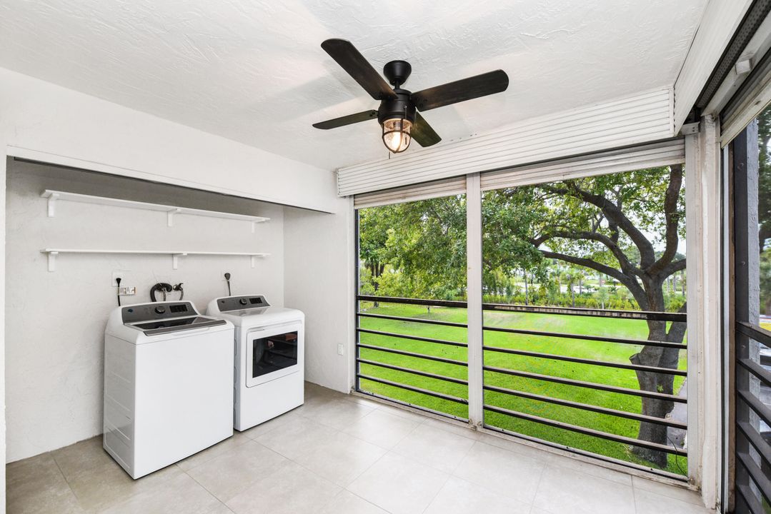 Active With Contract: $2,300 (2 beds, 2 baths, 1015 Square Feet)