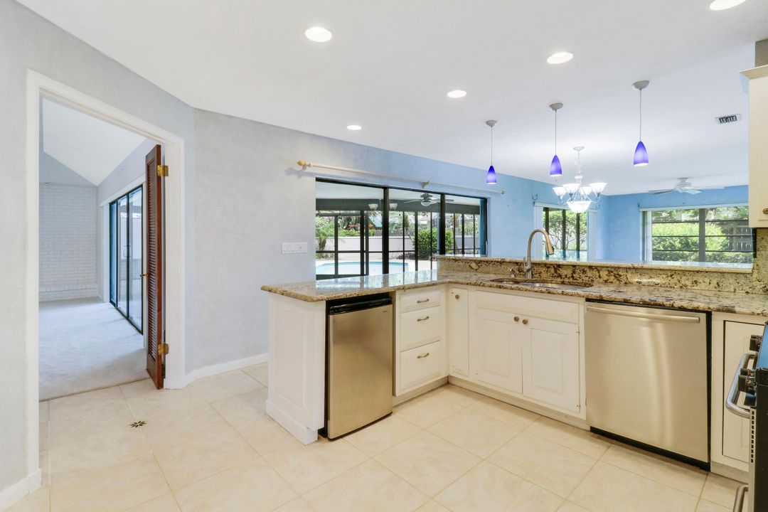 Active With Contract: $1,275,000 (4 beds, 2 baths, 2736 Square Feet)