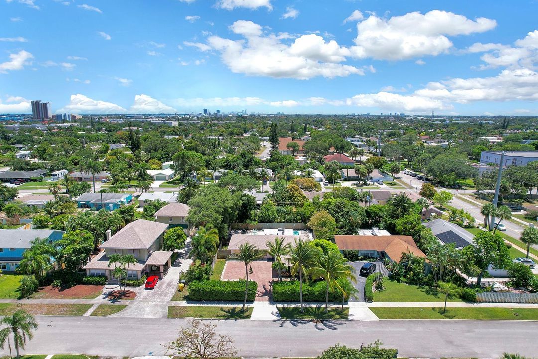 Active With Contract: $649,900 (4 beds, 3 baths, 2183 Square Feet)