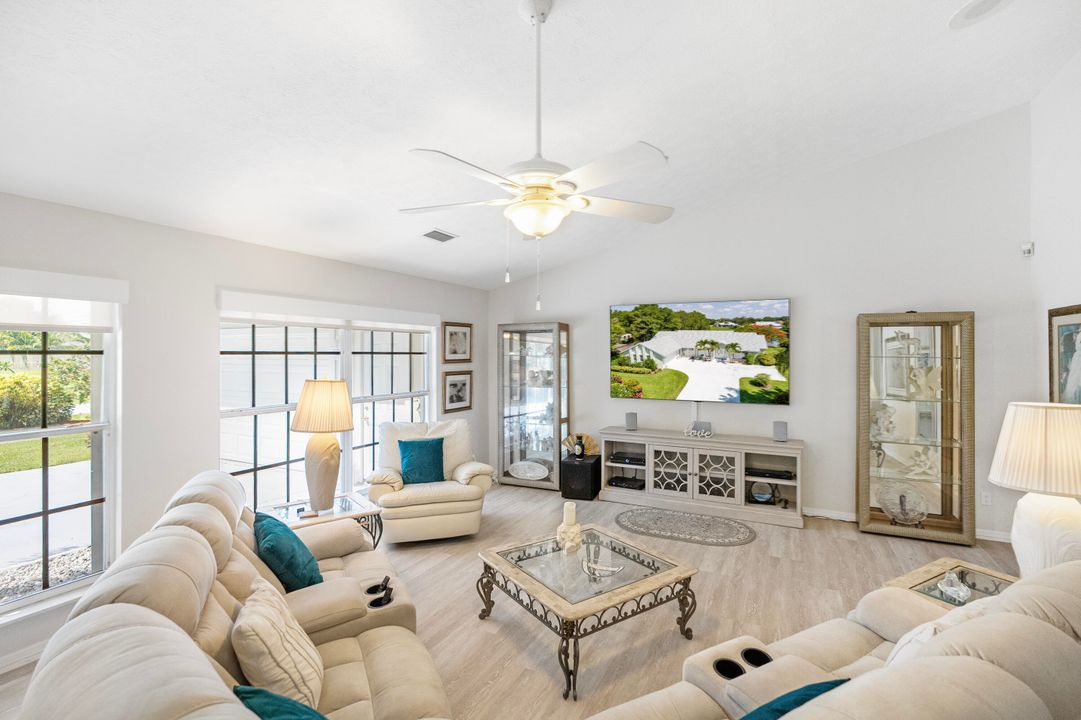 For Sale: $774,500 (3 beds, 2 baths, 2412 Square Feet)