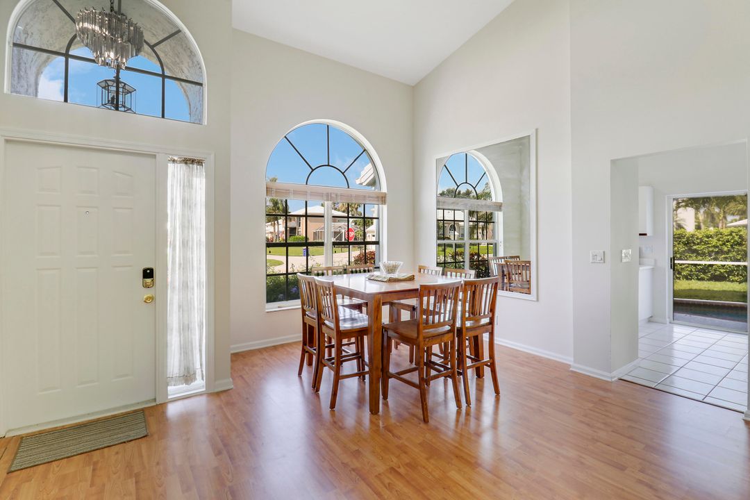 Active With Contract: $684,900 (4 beds, 2 baths, 1825 Square Feet)