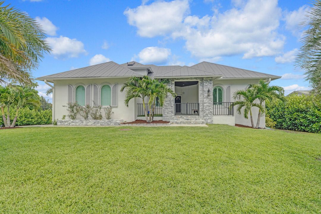 For Sale: $1,695,000 (3 beds, 2 baths, 2493 Square Feet)