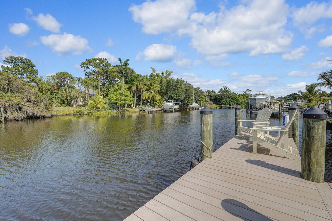 For Sale: $1,695,000 (3 beds, 2 baths, 2493 Square Feet)