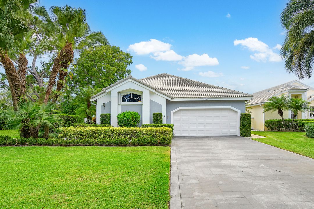 For Sale: $825,000 (3 beds, 3 baths, 2165 Square Feet)