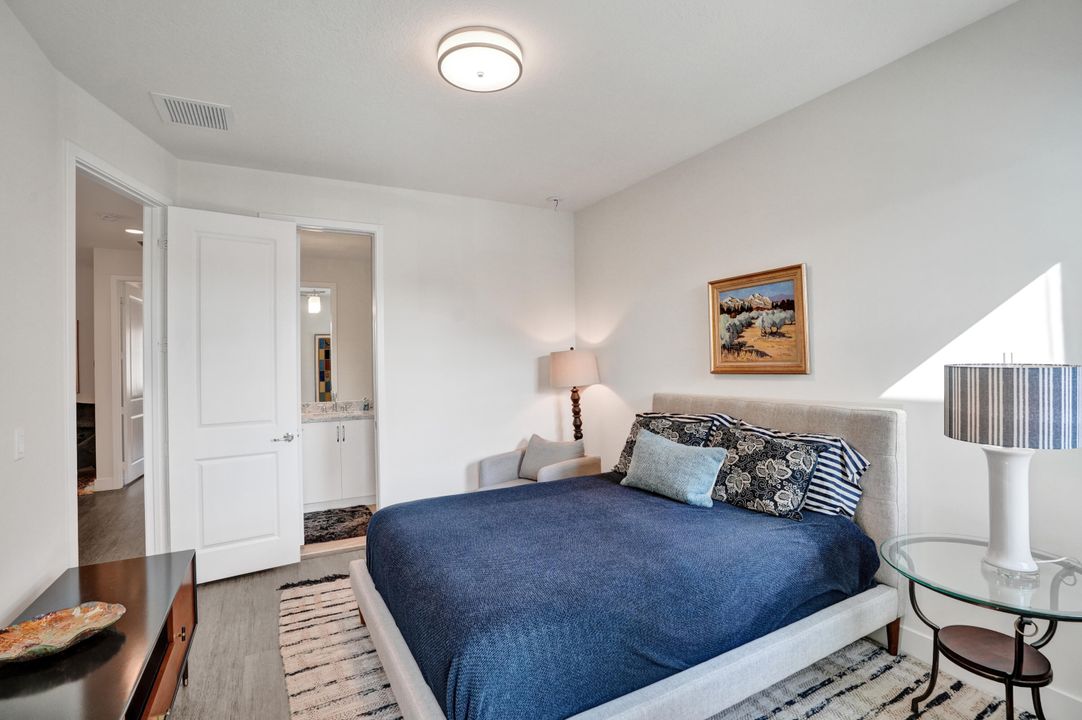 Active With Contract: $4,500 (3 beds, 2 baths, 2144 Square Feet)