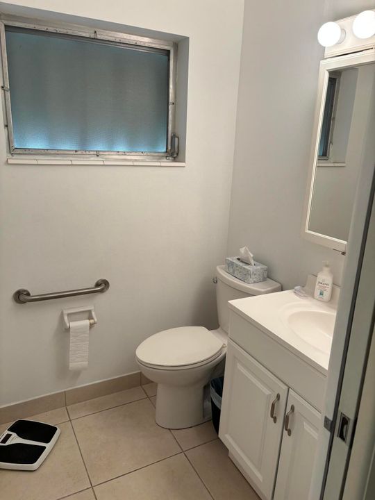 Active With Contract: $100,000 (1 beds, 1 baths, 662 Square Feet)