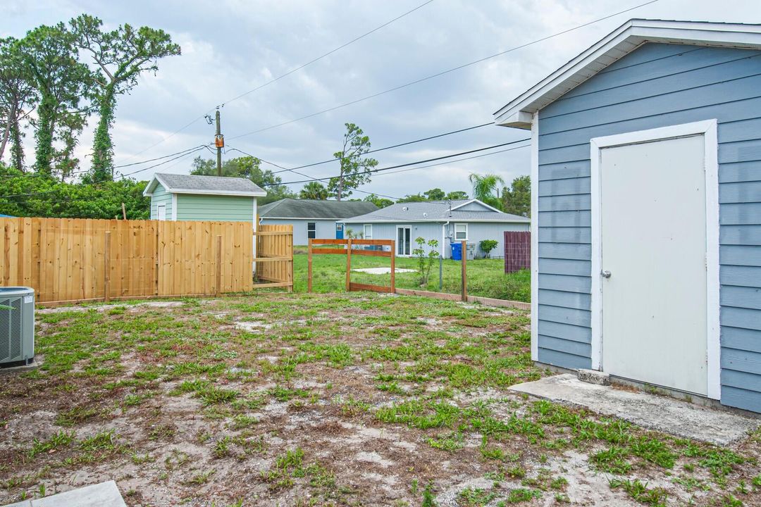 For Sale: $265,000 (3 beds, 1 baths, 1106 Square Feet)