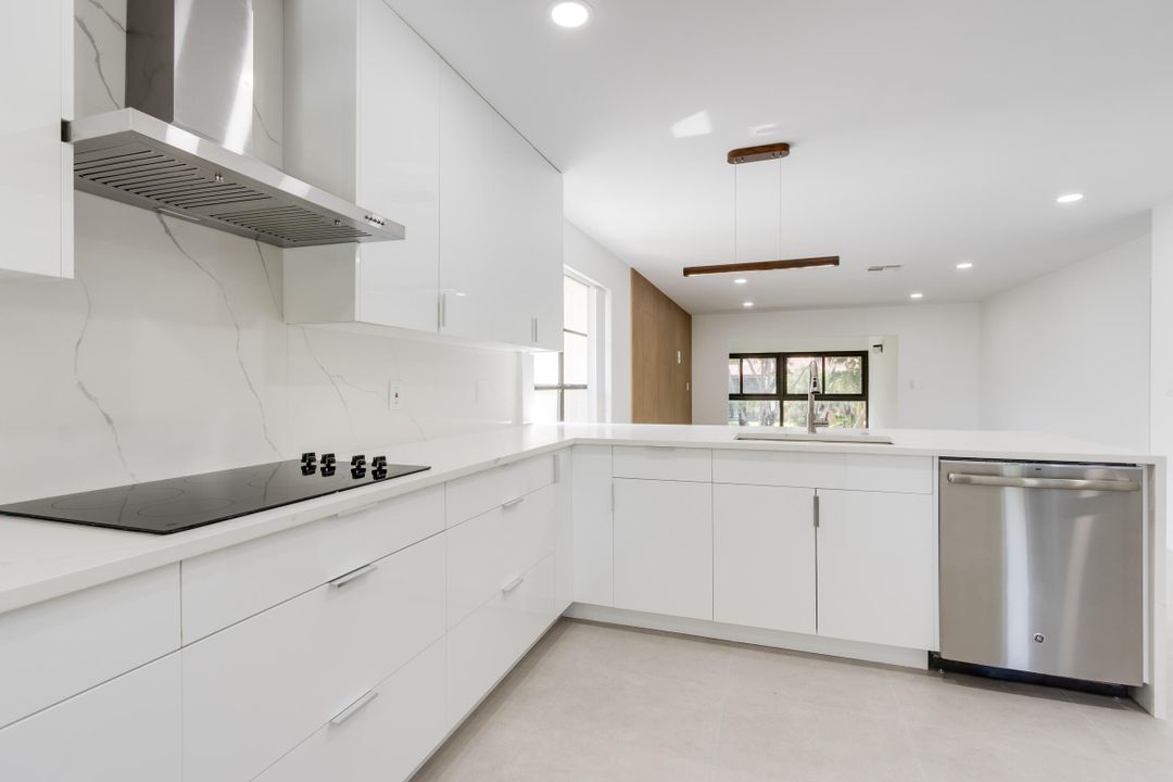 For Sale: $459,000 (3 beds, 2 baths, 1411 Square Feet)