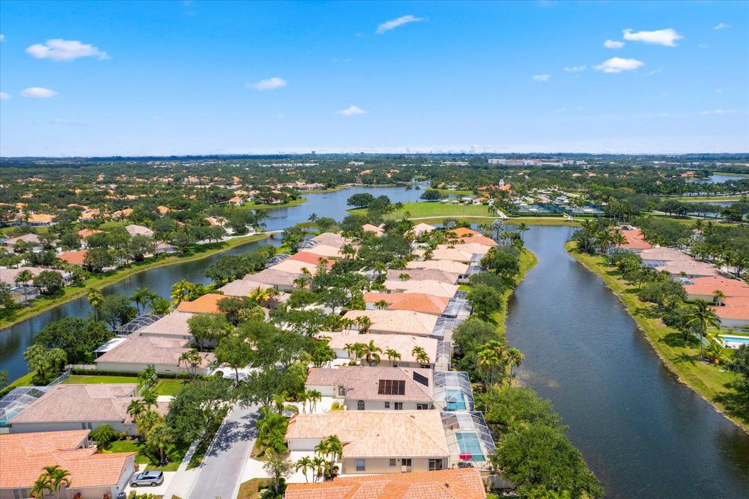 For Sale: $649,000 (3 beds, 2 baths, 2001 Square Feet)