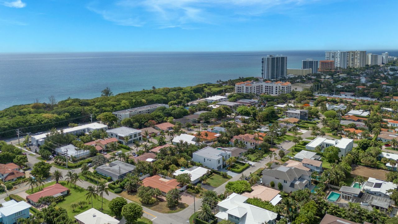 Active With Contract: $2,200,000 (3 beds, 2 baths, 1359 Square Feet)