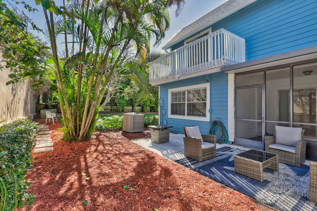 Active With Contract: $799,000 (4 beds, 2 baths, 1904 Square Feet)