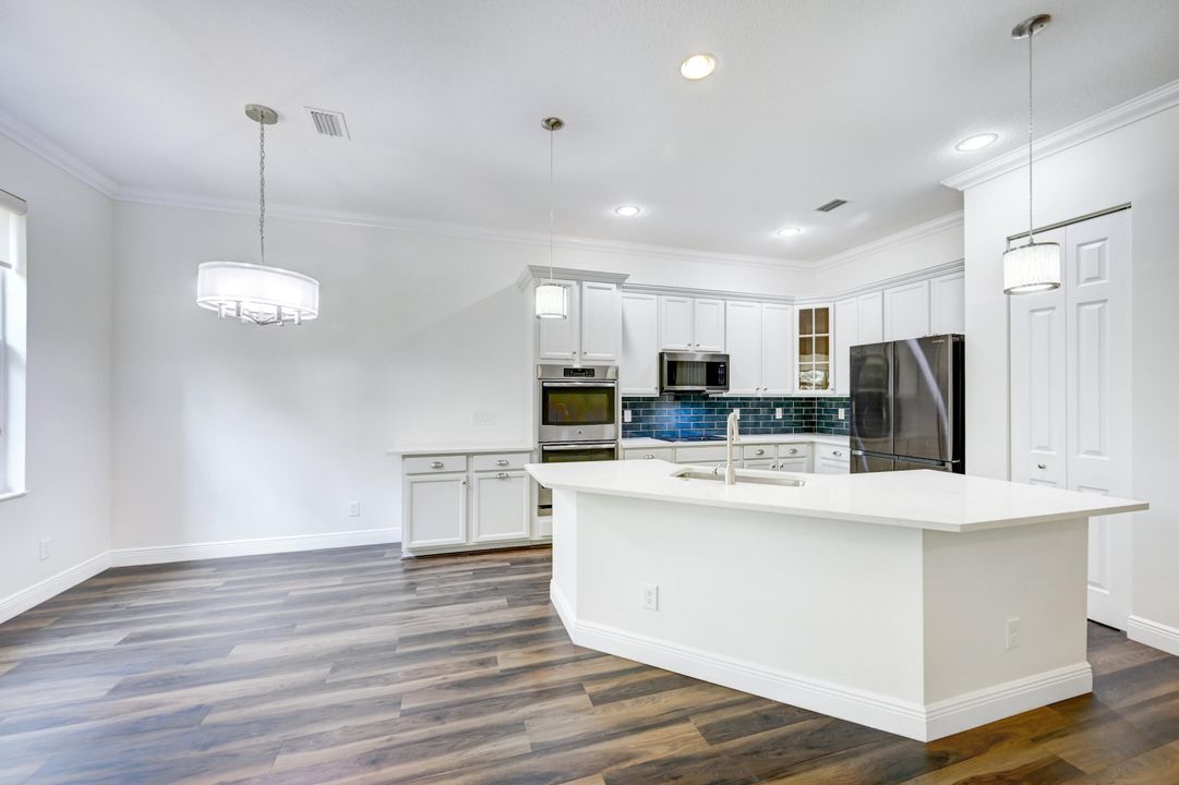 Active With Contract: $649,000 (3 beds, 2 baths, 2138 Square Feet)