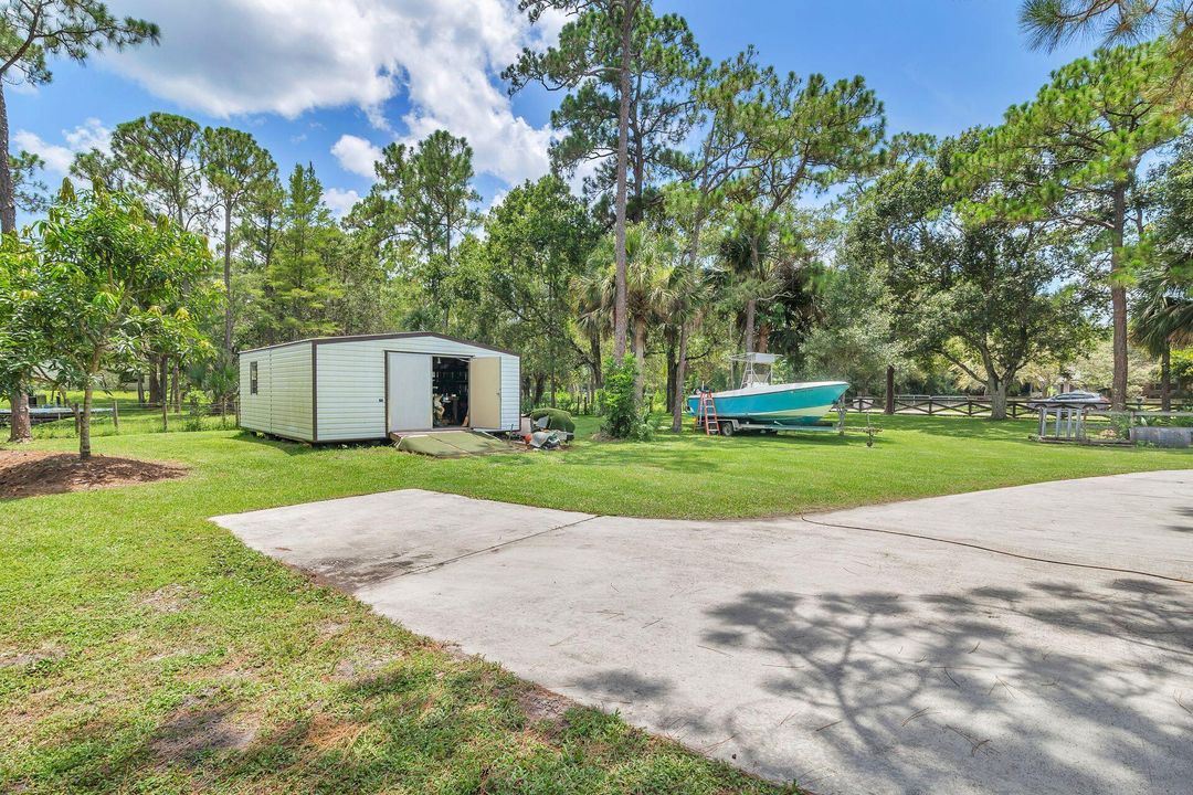 Active With Contract: $1,249,000 (4 beds, 3 baths, 2572 Square Feet)