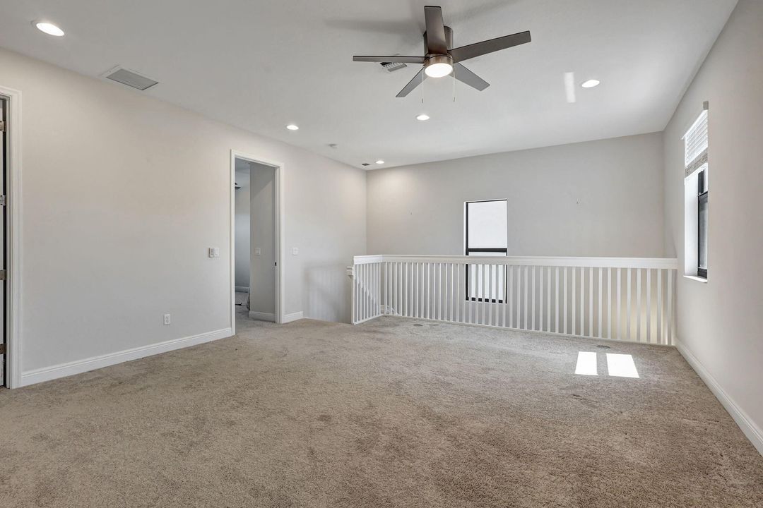 Active With Contract: $3,500 (3 beds, 2 baths, 1919 Square Feet)